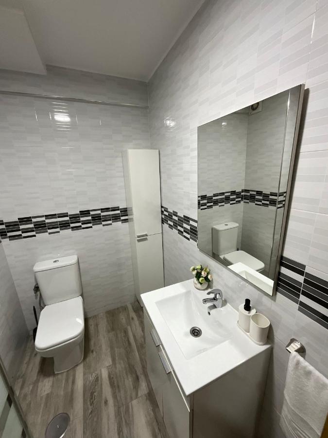 Ayala Apartamento Malaga Ngoại thất bức ảnh